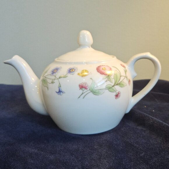 TEAPOT, VINTAGE BIA CORDON BLEU INTERNATIONAL - Picture 1 of 10